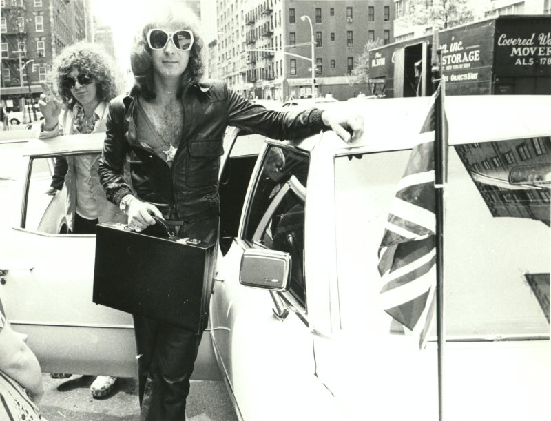 Ian Hunter and Overend Watts, with limo