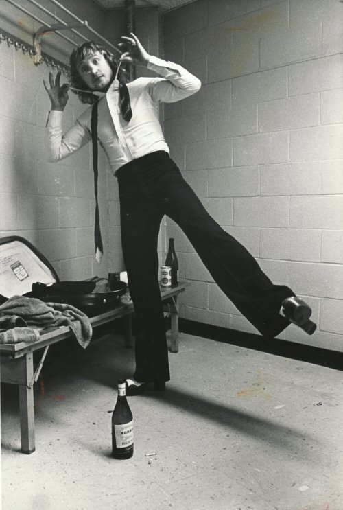 Dale Griffin backstage in 1973